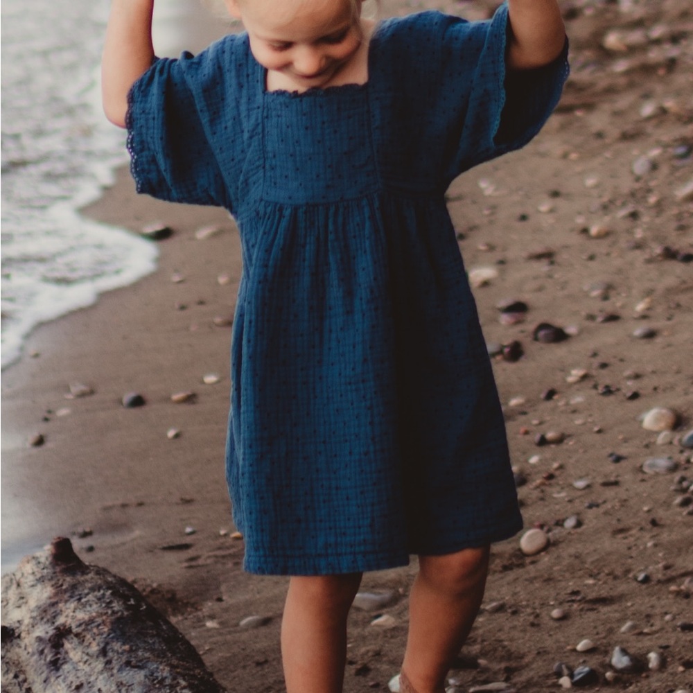 Zara dress. Size 2-3, worn once